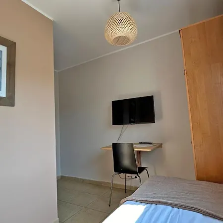 Sakowcowka - , Stajnia Bed & Breakfast Chwaszczyno