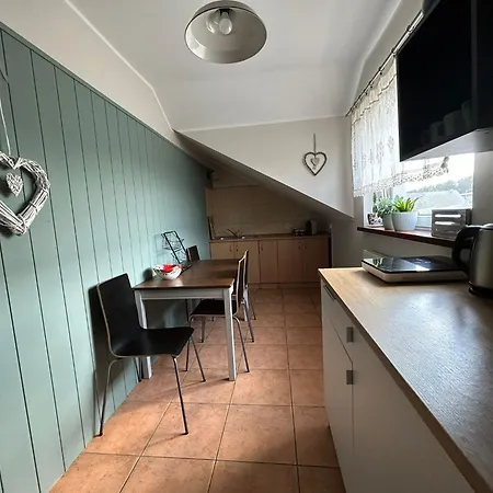 Sakowcowka - , Stajnia Bed & Breakfast Chwaszczyno