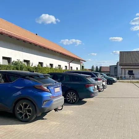 Sakowcowka - , Stajnia Bed & Breakfast