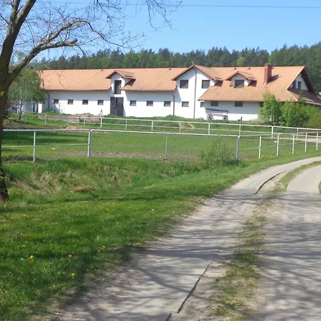 Bed & Breakfast Sakowcowka - , Stajnia