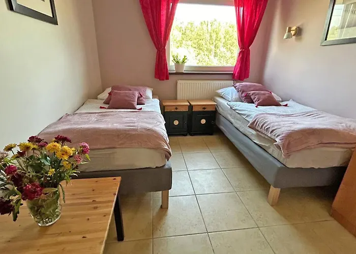 Sakowcowka - , Stajnia * Chwaszczyno