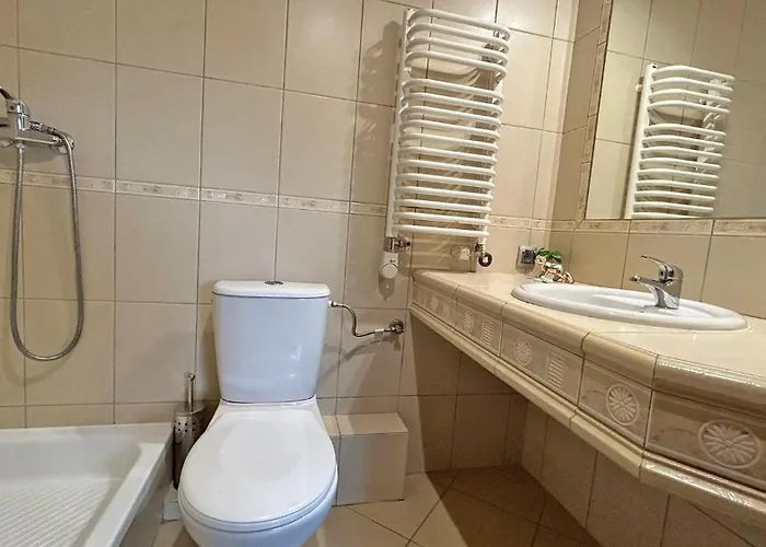 Sakowcowka - , Stajnia * Chwaszczyno