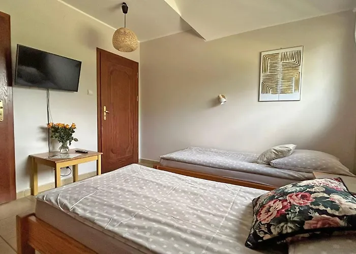 Sakowcowka - , Stajnia Отель типа 