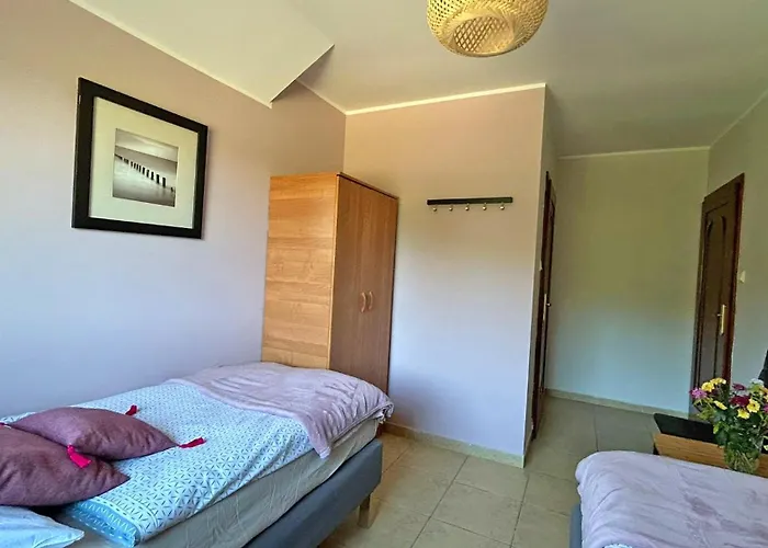 Sakowcowka - , Stajnia Отель типа 