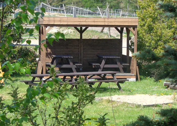 Sakowcowka - , Stajnia Отель типа 