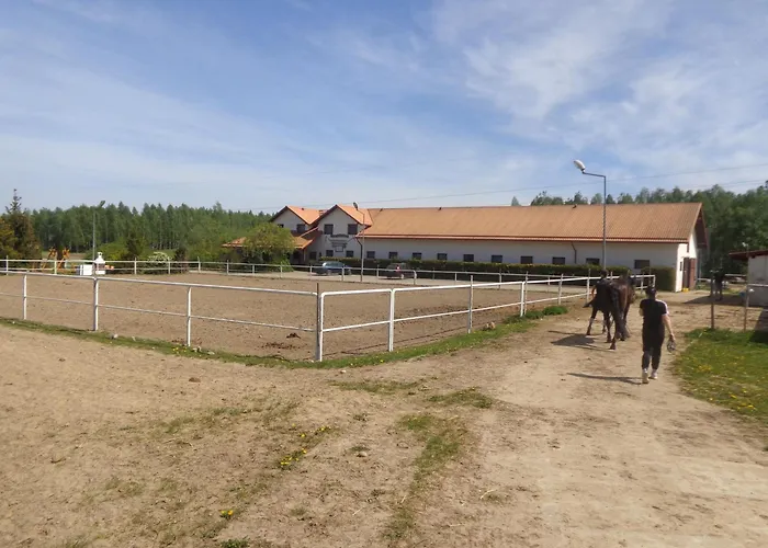 Sakowcowka - , Stajnia * Chwaszczyno